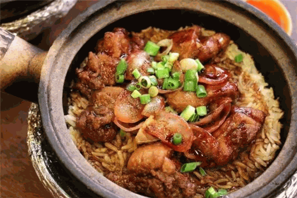 黄肖兰煲仔饭