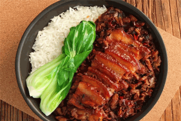 黄肖兰煲仔饭