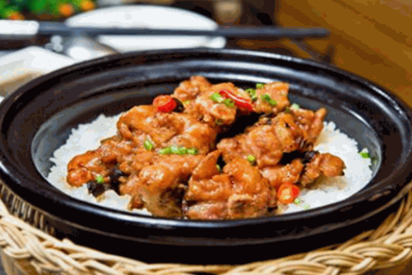 万莱新煲仔饭