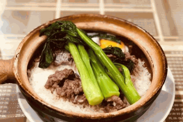 小蛮腰煲仔饭