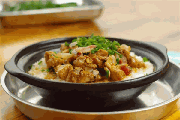 左左腊味煲仔饭
