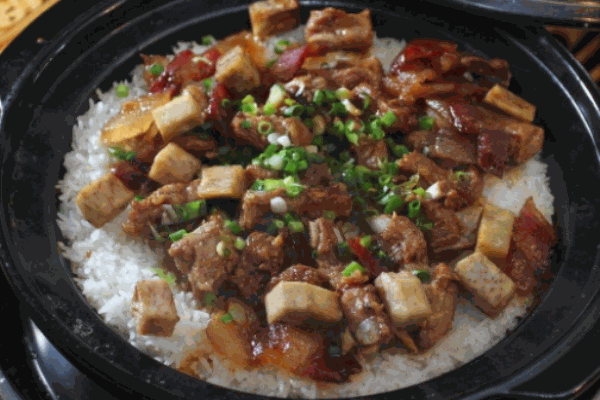 旭涛焖个煲仔饭
