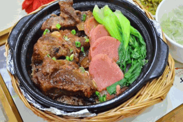 旭涛焖个煲仔饭