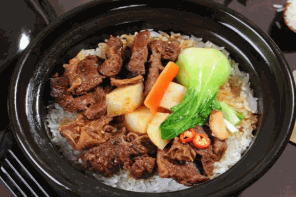 聚龙轩煲仔饭