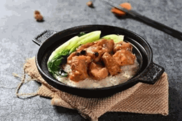 范甄鲜煲仔饭