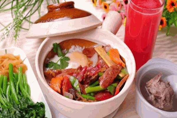 群记煲仔饭