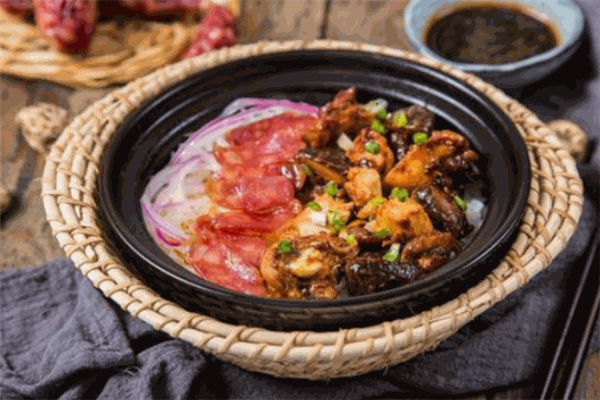 姐妹煲仔饭