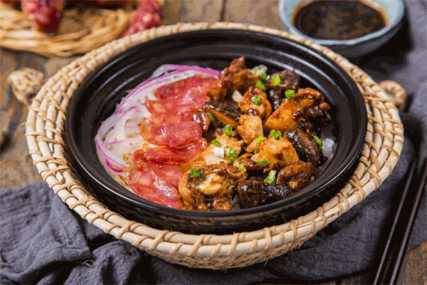 友家煲仔饭