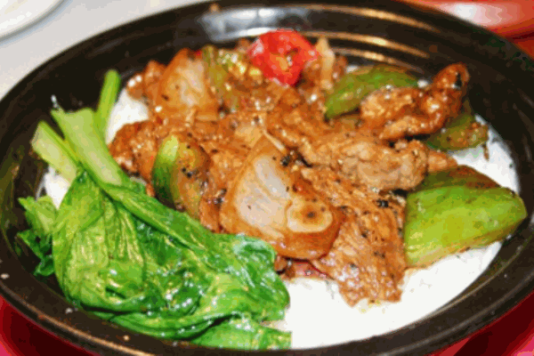 香遇香约煲仔饭