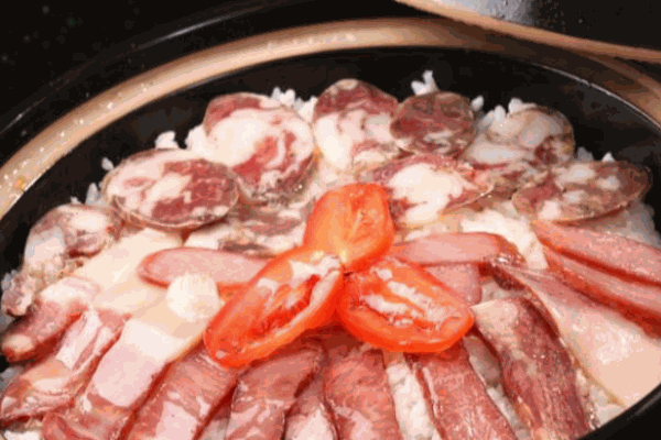 彩乐时光煲仔饭