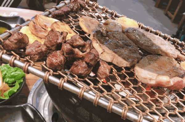 卿古炭火烤肉