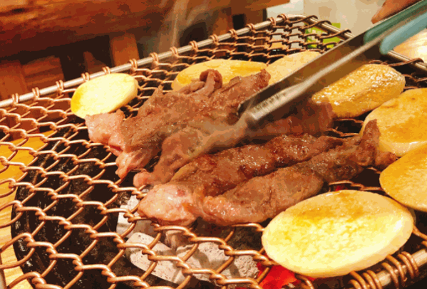 卿古炭火烤肉