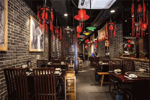 鲁员外地锅鸡地锅鱼