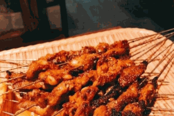 金碧辉煌串吧