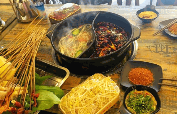 酒鲜特色火锅串串