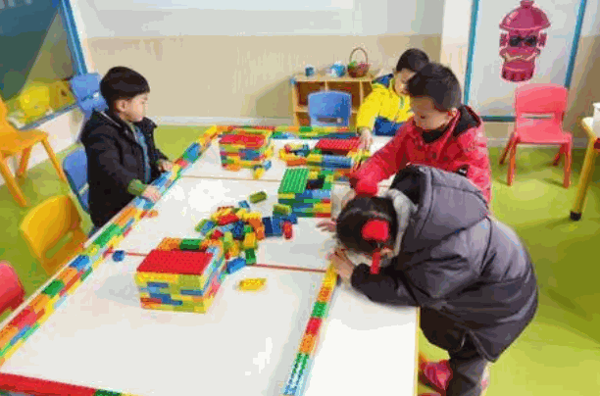 雄孩子机器人教育