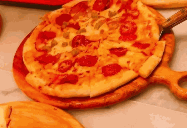 City 1+1 pizza 城市比萨