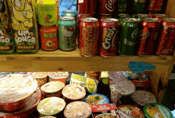 萌小福六块九零食铺子