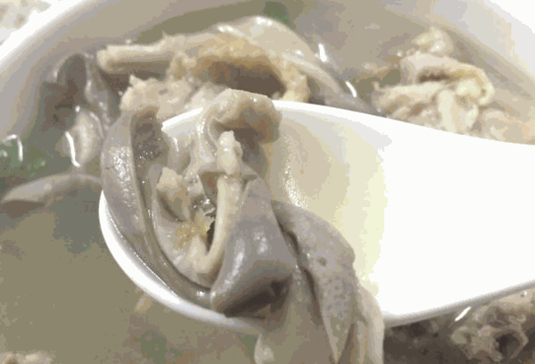 汤有范广式猪肚鸡汤饭