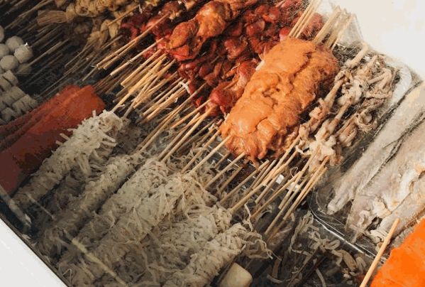 厄加特炸串炒饭