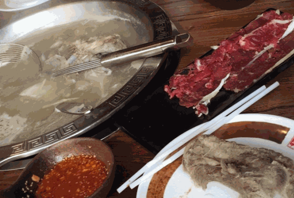 潮牛道潮汕牛肉火锅
