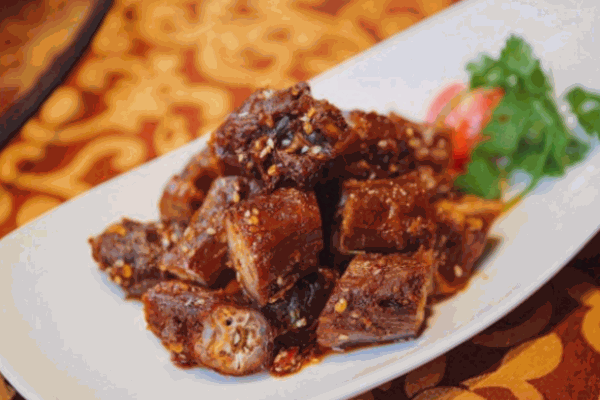 丑小鸭鸭脖