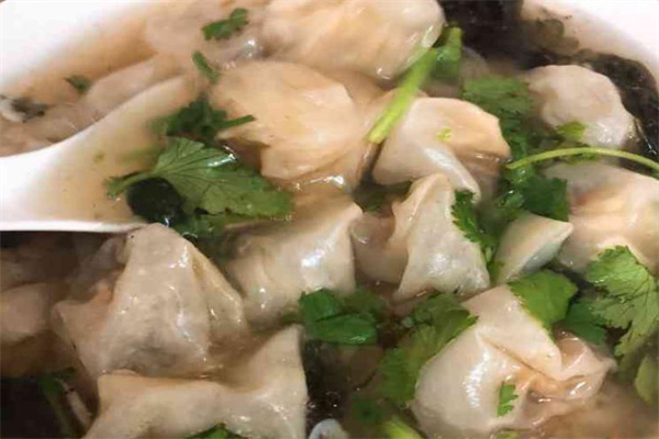 小挑馄饨