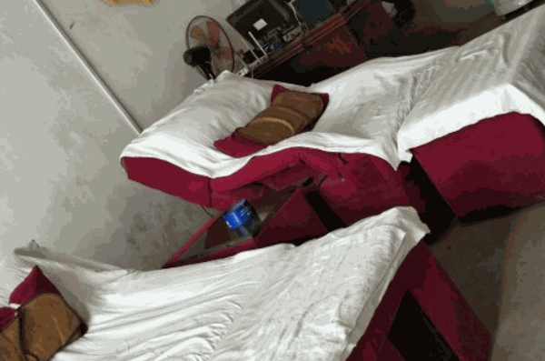 李陈钱修脚