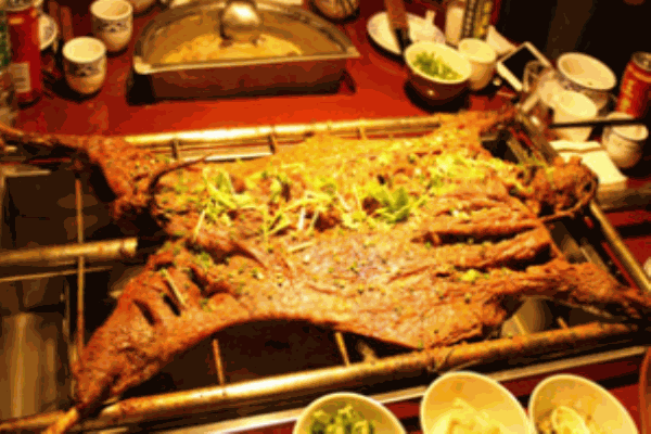 中原大占烤全羊