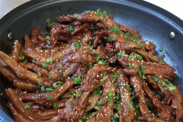 小吖飞鸭爪爪特色火锅