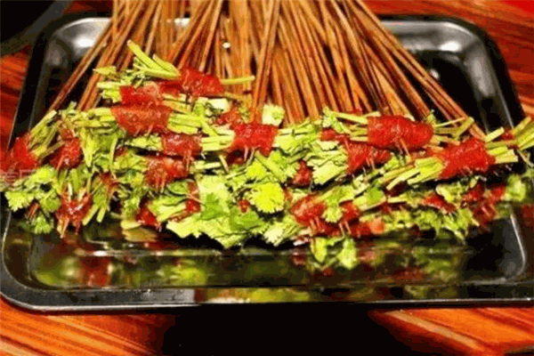 荣语串串火锅