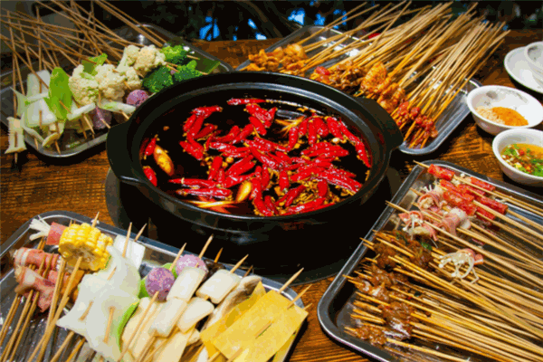 荣语串串火锅