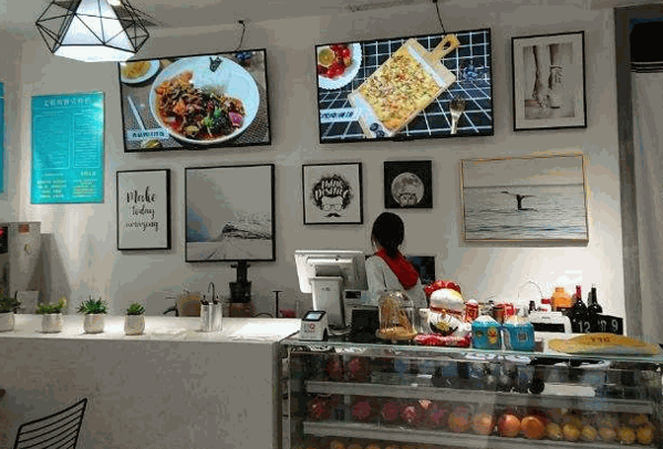 豪客滋复合式餐厅