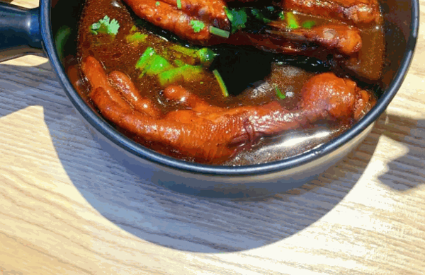 杨叨叨鸡脚饭
