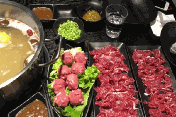 桐坑潮汕生鲜牛肉火锅