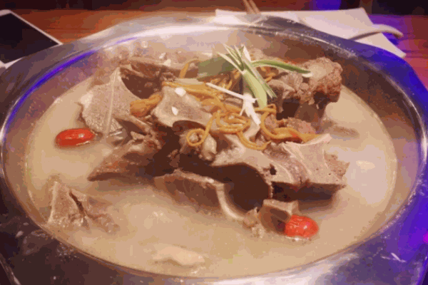 犇腾牛蝎子火锅