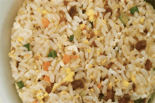 佳味佳易拉罐茶油炒饭