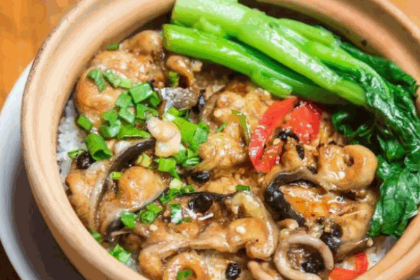 桥东家五彩煲仔饭