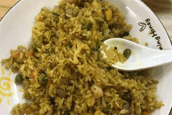 小块头易拉罐茶油炒饭