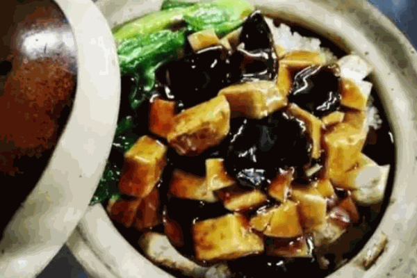 盈香煲仔饭