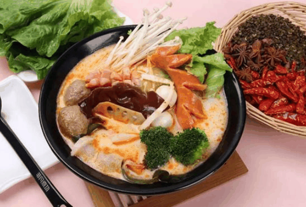 杨国福麻辣烫店