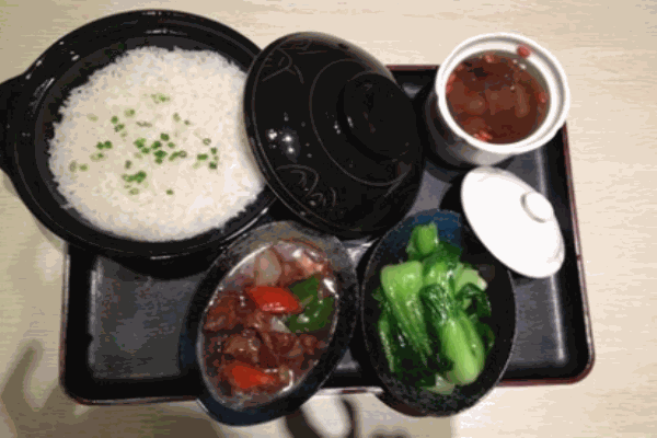 回味佳煲仔饭