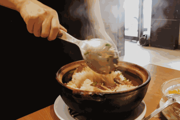 回味佳煲仔饭