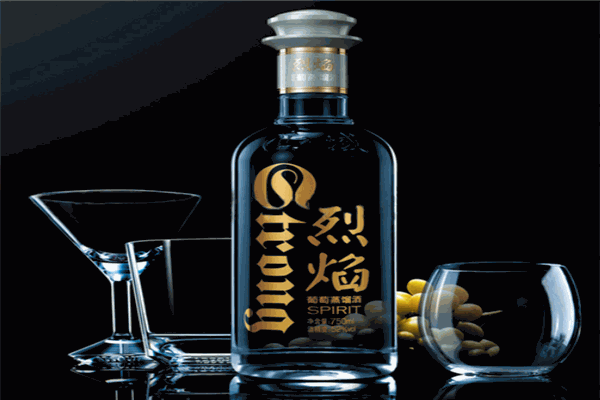 西域烈焰葡萄蒸馏酒