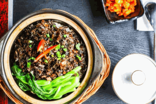 尚品锅巴煲仔饭