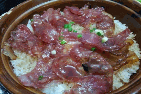 品芳煲仔饭