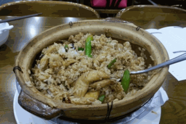 鲜嘀嘀煲仔饭