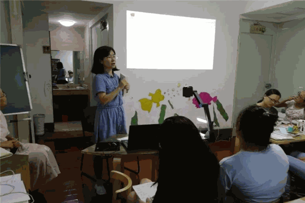 母语桥教育