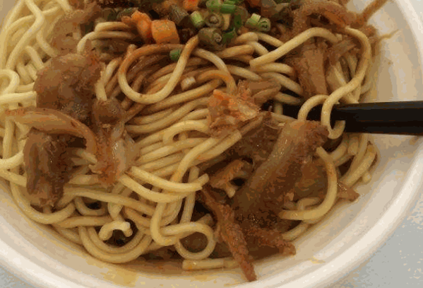 七点食客热干面
