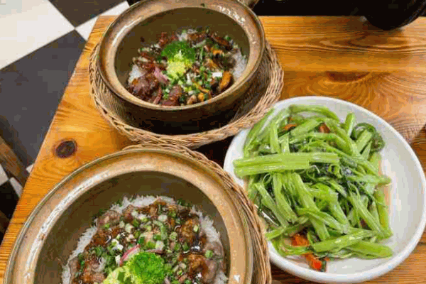 阿亮煲仔饭